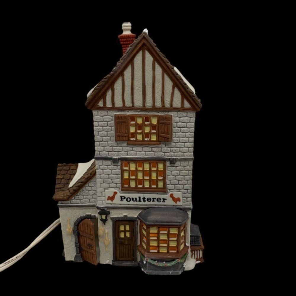 Dept 56 Heritage Poulterer #59269 Porcelain Christmas Lighted‎ House Chip